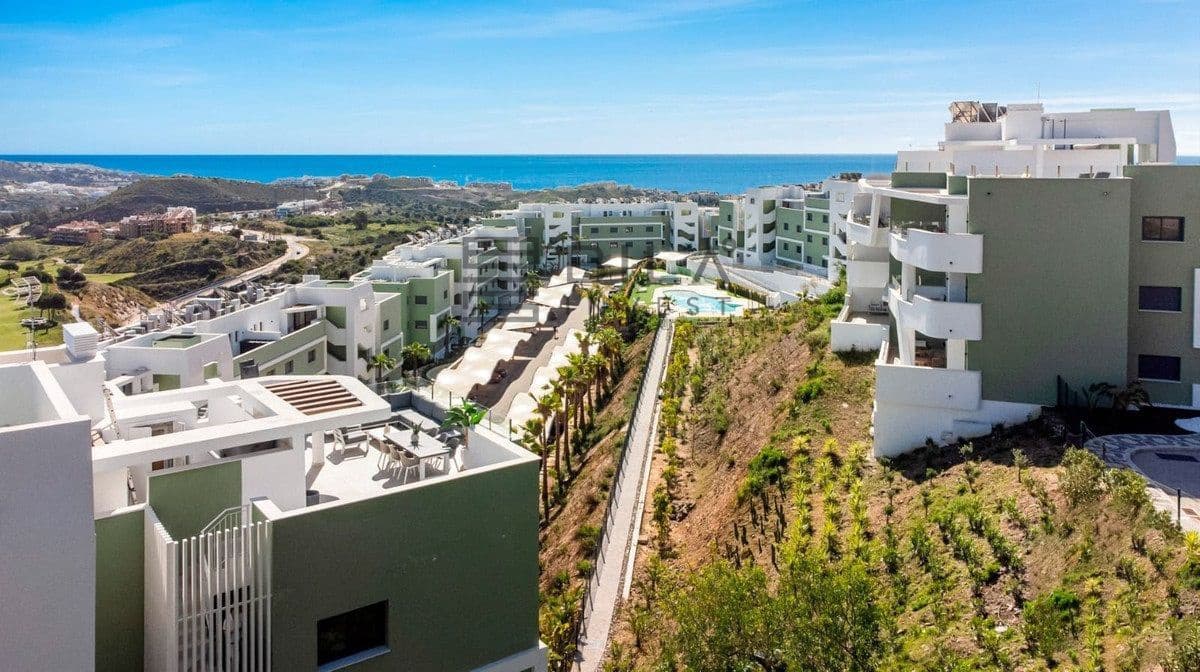 3 sypialnia Penthouse na sprzedaż w La Cala de Mijas z basenem - 660 000 € (Ref: 9609800)