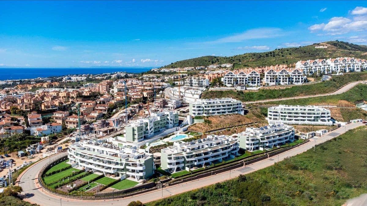 3 sypialnia Penthouse na sprzedaż w La Cala de Mijas z basenem - 660 000 € (Ref: 9609800)