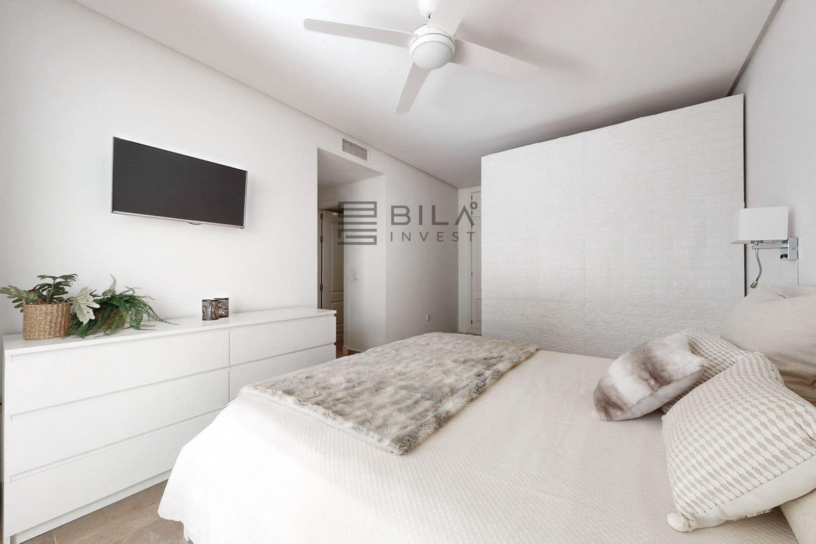 3 makuuhuone Asunto myytävänä paikassa Torrequebrada mukana uima-altaan 
autotalli - 449 000 € (Ref: 9609804)