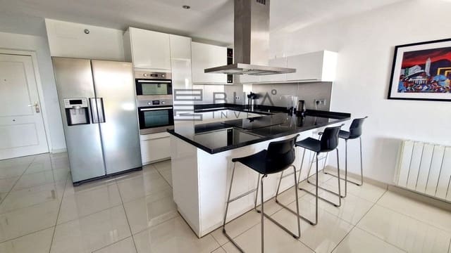 2 soveværelse Lejlighed til salg i Carvajal, Fuengirola med swimmingpool garage - € 395.000 (Ref: 9609805)