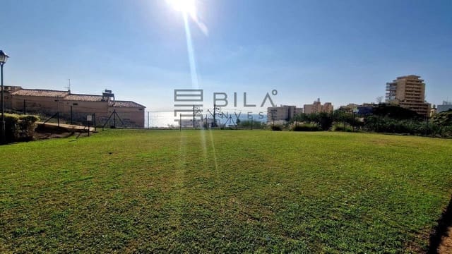 2 soveværelse Lejlighed til salg i Carvajal, Fuengirola med swimmingpool garage - € 395.000 (Ref: 9609805)