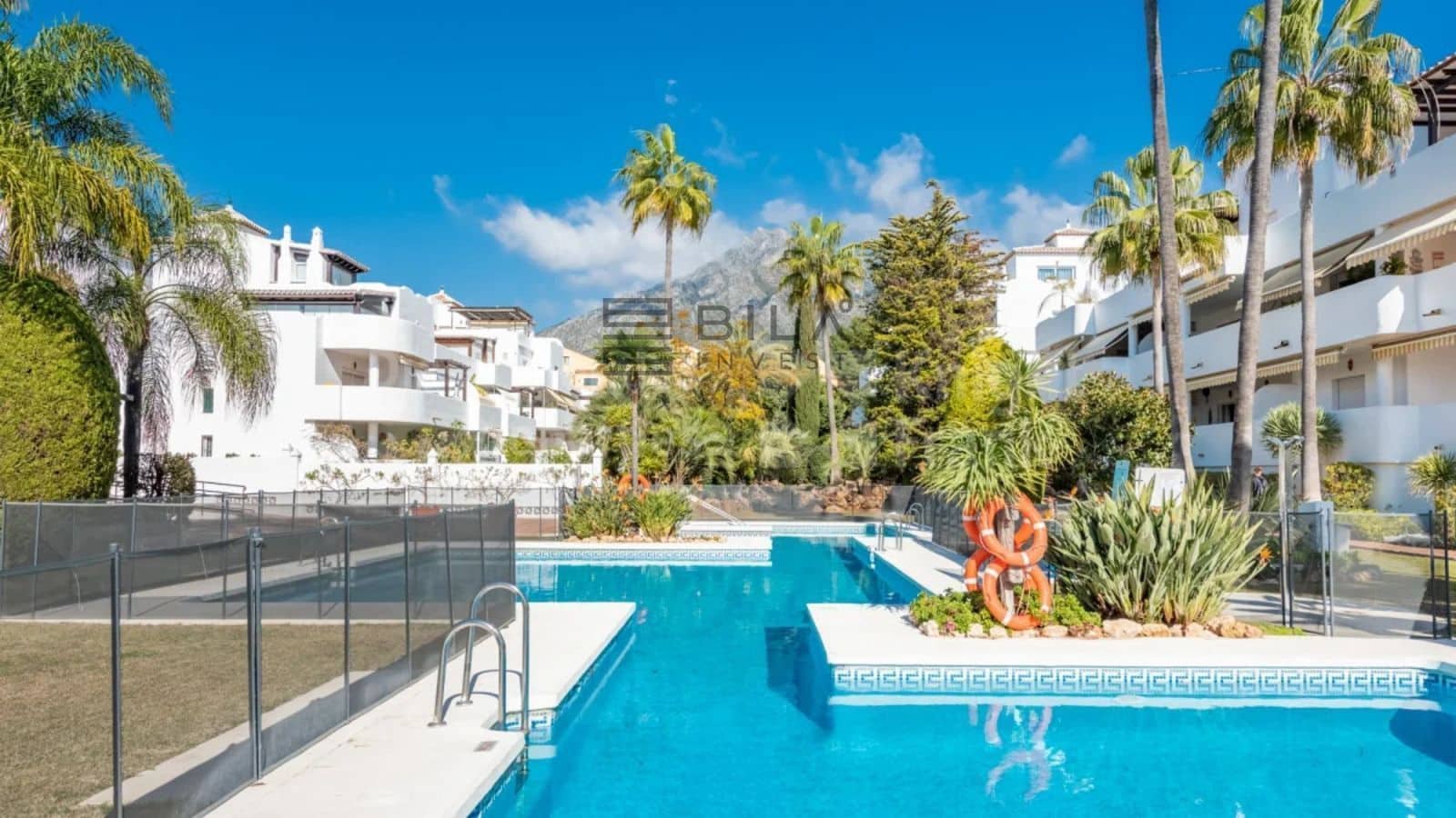 2 soveværelse Lejlighed til salg i Marbella med swimmingpool - € 385.000 (Ref: 9609807)