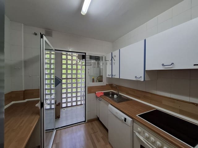 Piso de 3 habitaciones en Río Real, Marbella en venta con piscina garaje - 525.000 € (Ref: 9609808)