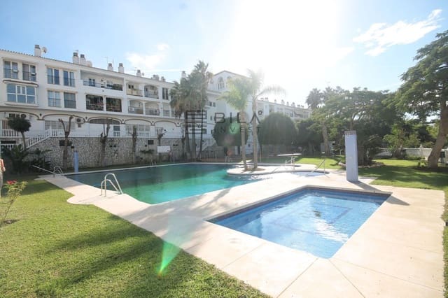 2 bedroom Flat for sale in Mijas Costa, Mijas with pool - € 264,000 (Ref: 9609815)