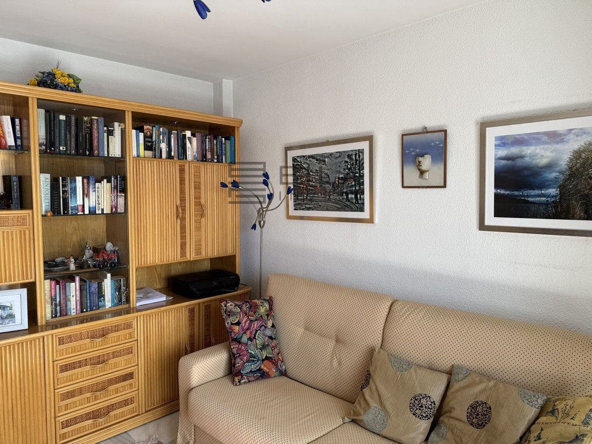2 slaapkamer Penthouse te koop in Benalmadena Costa met zwembad - € 448.000 (Ref: 9609817)