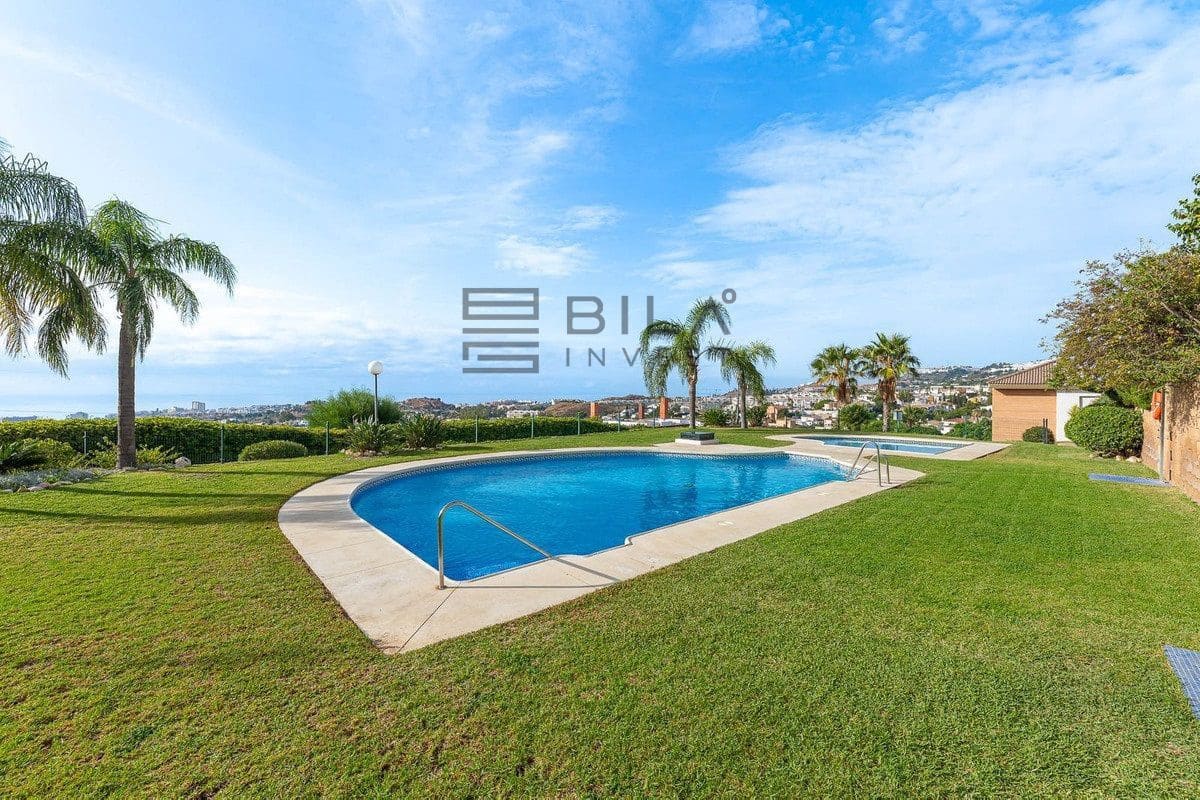 3 soveværelse Lejlighed til salg i Benalmadena med swimmingpool garage - € 449.900 (Ref: 9609818)