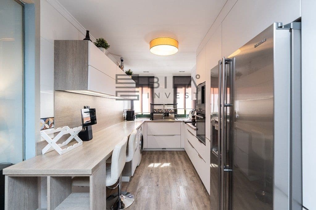 3 Zimmer Wohnung zu verkaufen in Elviria mit Pool - 549.000 € (Ref: 9609820)