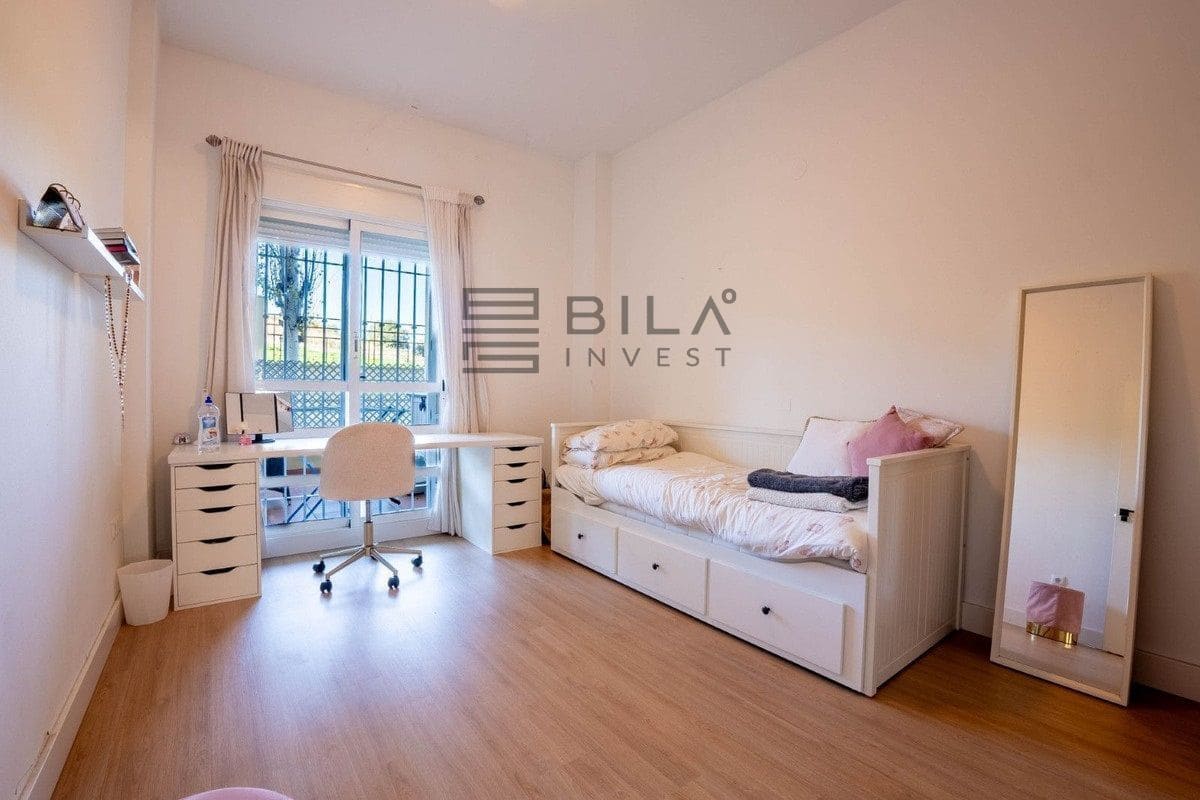 3 bedroom Flat for sale in La Cala Hills with pool garage - € 375,000 (Ref: 9609821)