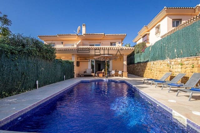 4 sypialnia Dom na sprzedaż w Riviera del Sol, Mijas z basenem - 579 000 € (Ref: 9609822)