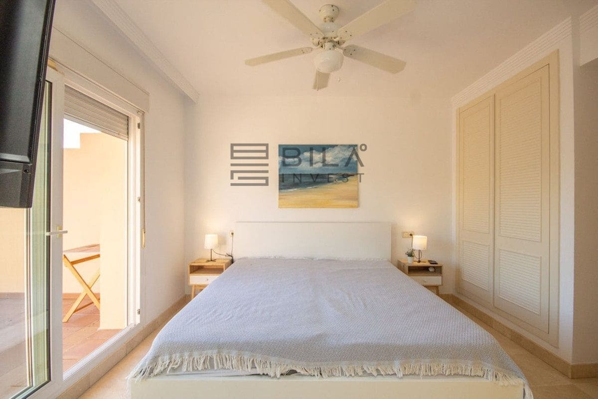 4 sypialnia Dom na sprzedaż w Riviera del Sol z basenem - 579 000 € (Ref: 9609822)