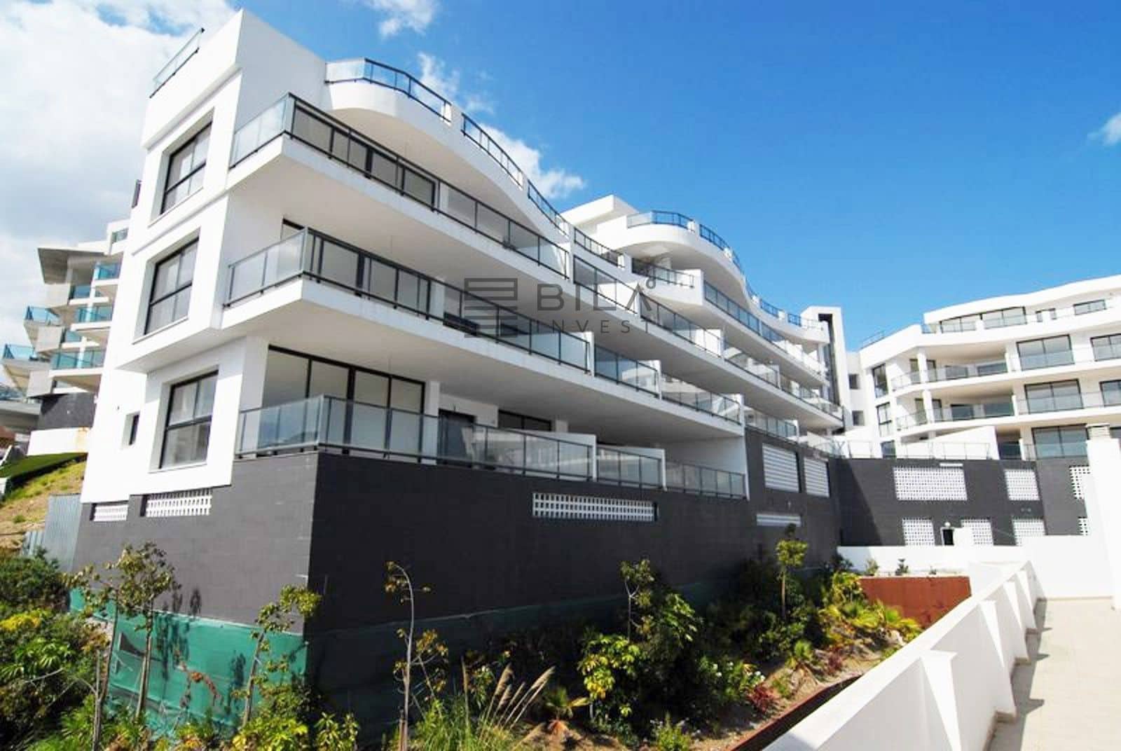 Piso de 2 habitaciones en Riviera del Sol en venta con piscina garaje - 328.000 € (Ref: 9609823)