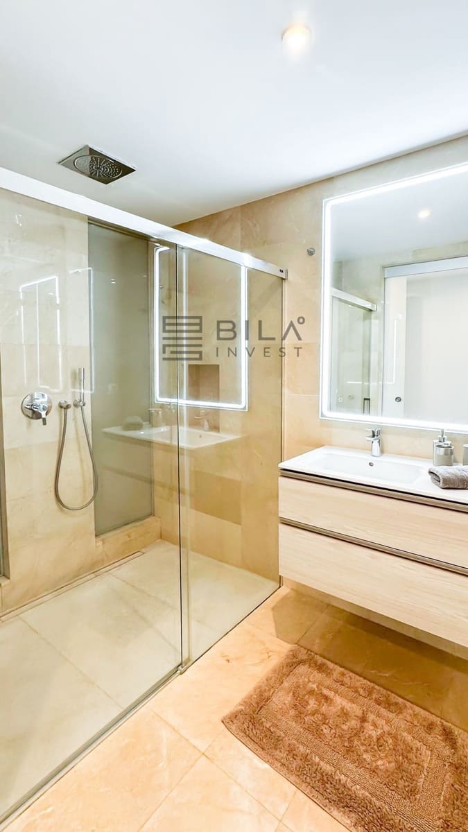 2 soveværelse Lejlighed til salg i Artola med swimmingpool garage - € 590.000 (Ref: 9609824)