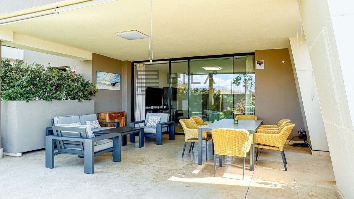 2 soveværelse Lejlighed til salg i Artola med swimmingpool garage - € 590.000 (Ref: 9609824)