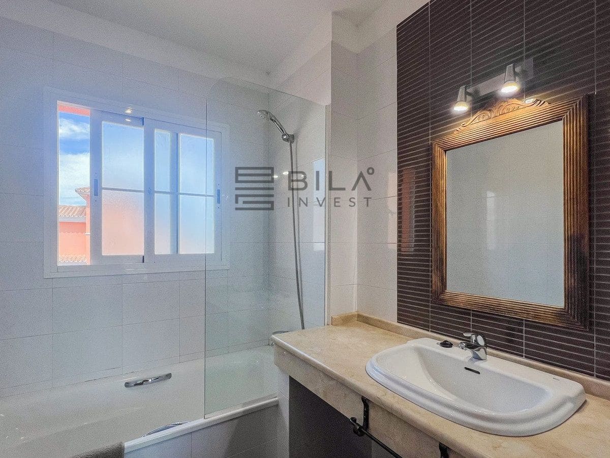 4 sovrum Villa till salu i Cerro del Aguila med pool garage - 850 000 € (Ref: 9609825)