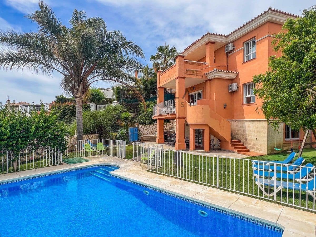 4 sovrum Villa till salu i Cerro del Aguila med pool garage - 850 000 € (Ref: 9609825)