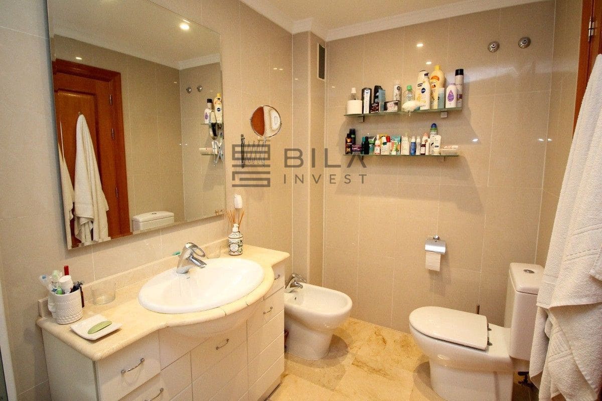 Piso de 2 habitaciones en La Cala Hills en venta con piscina garaje - 329.000 € (Ref: 9609826)