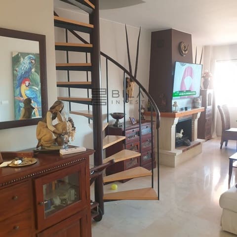 3 sypialnia Penthouse na sprzedaż w El Chaparral, Mijas z basenem - 385 000 € (Ref: 9609827)