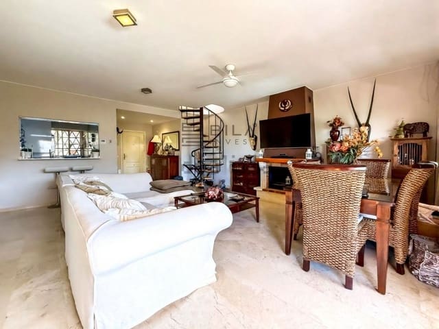 3 sypialnia Penthouse na sprzedaż w El Chaparral, Mijas z basenem - 385 000 € (Ref: 9609827)