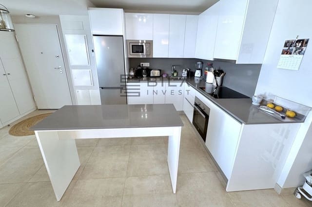 Piso de 3 habitaciones en La Cala de Mijas, Mijas en venta con piscina garaje - 645.000 € (Ref: 9609829)