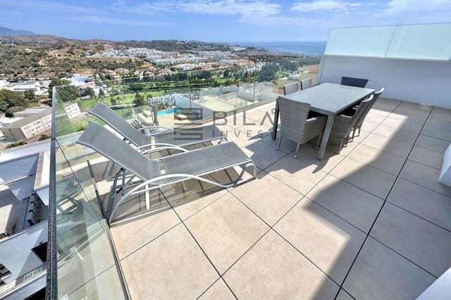 Piso de 3 habitaciones en La Cala de Mijas, Mijas en venta con piscina garaje - 645.000 € (Ref: 9609829)