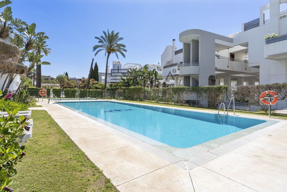 3 sovrum Takvåning till salu i La Cala de Mijas med pool - 399 000 € (Ref: 9609830)