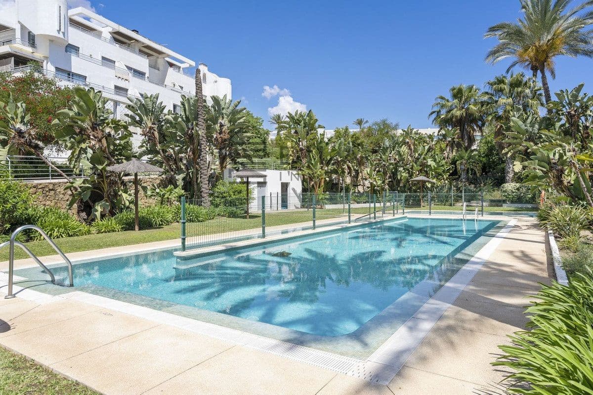 3 sovrum Takvåning till salu i La Cala de Mijas med pool - 399 000 € (Ref: 9609830)