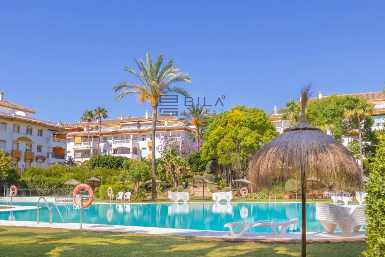 2 soveværelse Lejlighed til salg i Nueva Andalucia med swimmingpool garage - € 390.000 (Ref: 9609833)