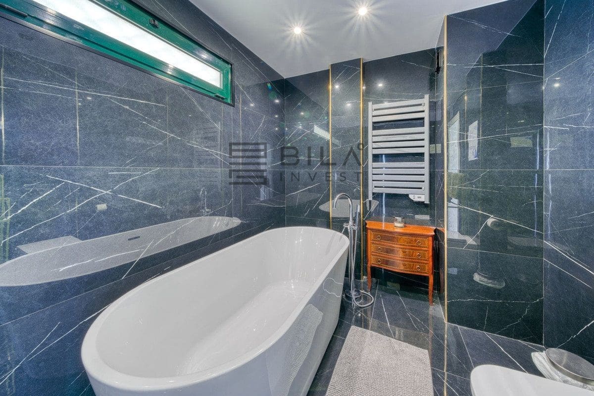 4 bedroom Penthouse for sale in Torrequebrada with pool - € 955,000 (Ref: 9609834)