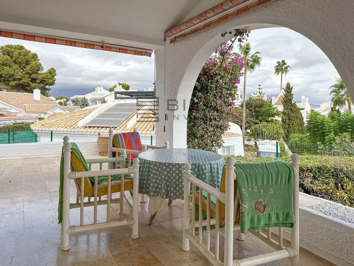 3 sovrum Villa till salu i Cerro del Aguila med pool garage - 699 000 € (Ref: 9609835)