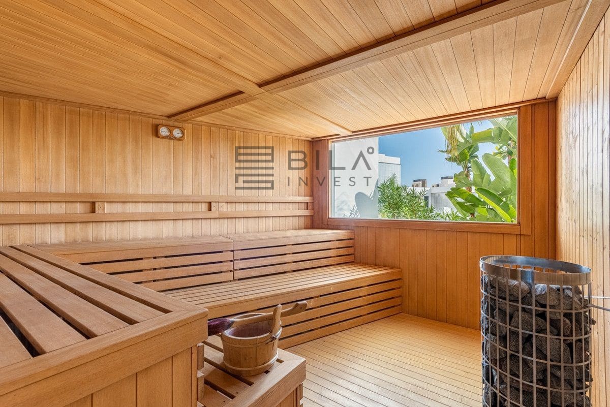 2 soveværelse Lejlighed til salg i Fuengirola med swimmingpool garage - € 619.000 (Ref: 9609836)