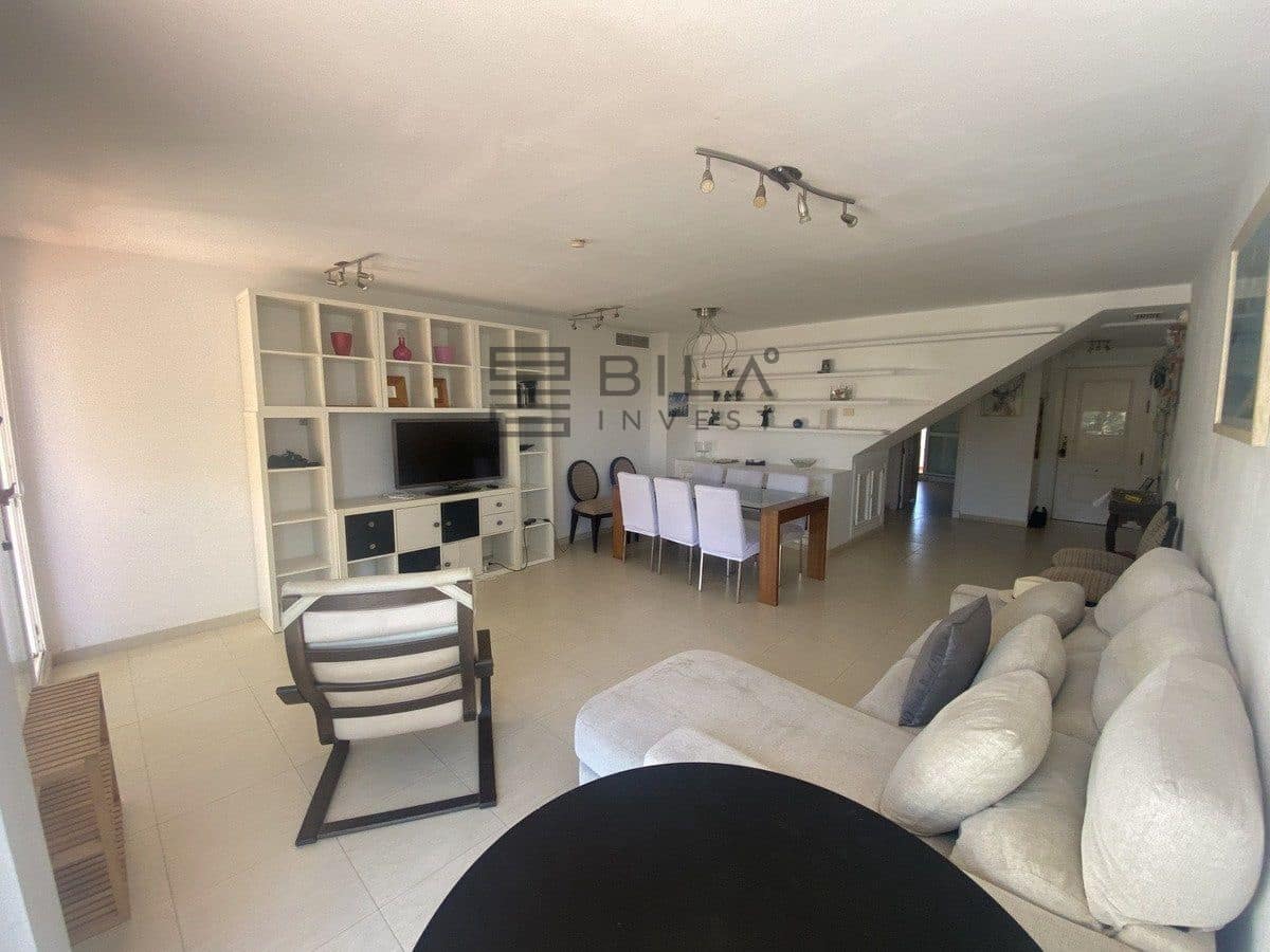 3 bedroom Penthouse for sale in Torrequebrada with pool - € 488,000 (Ref: 9609837)