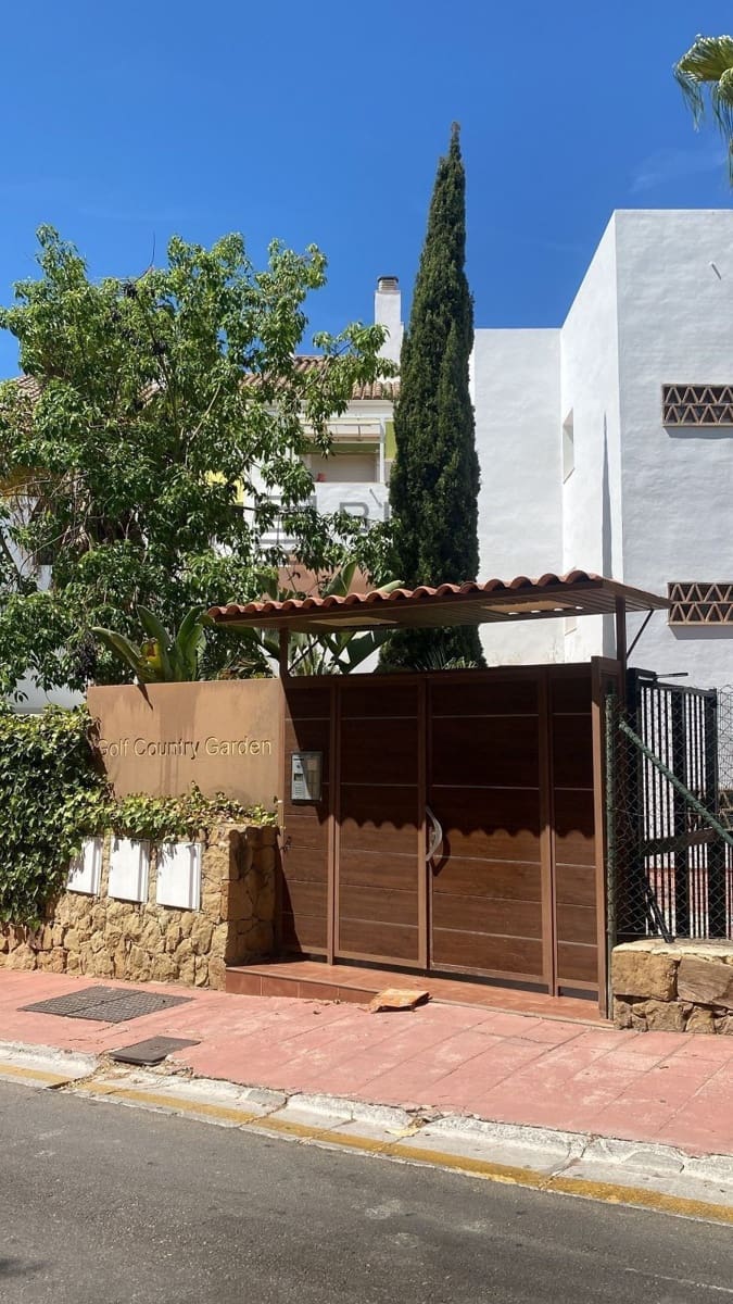 3 bedroom Penthouse for sale in Torrequebrada with pool - € 488,000 (Ref: 9609837)