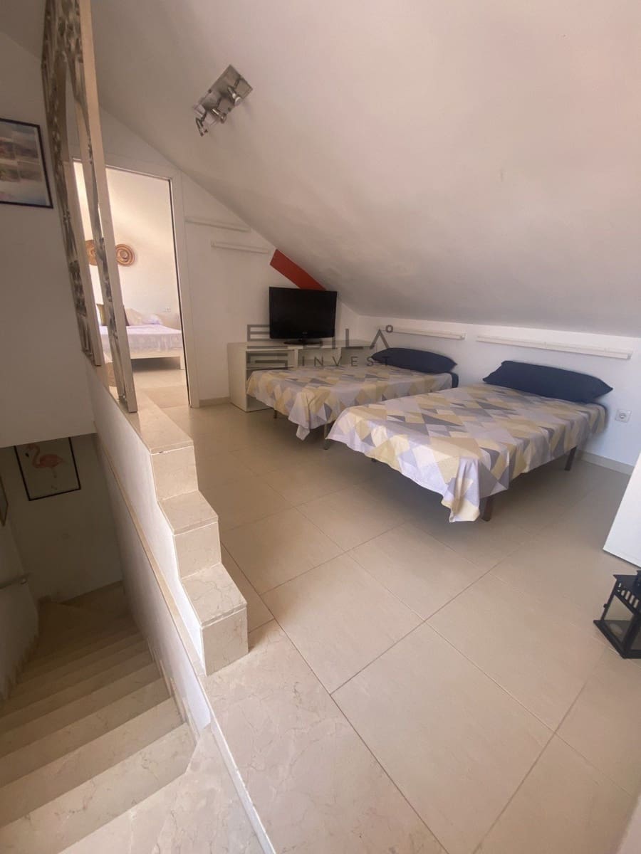 3 bedroom Penthouse for sale in Torrequebrada with pool - € 488,000 (Ref: 9609837)