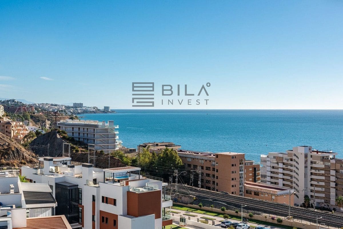 2 soveværelse Penthouse til salg i Carvajal med swimmingpool - € 970.000 (Ref: 9609838)