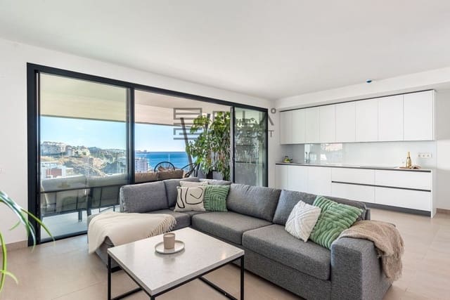 2 soveværelse Penthouse til salg i Carvajal, Fuengirola med swimmingpool - € 970.000 (Ref: 9609838)