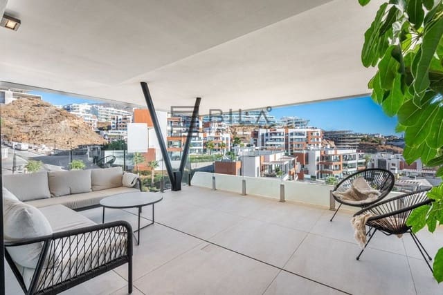 2 soveværelse Penthouse til salg i Carvajal, Fuengirola med swimmingpool - € 970.000 (Ref: 9609838)