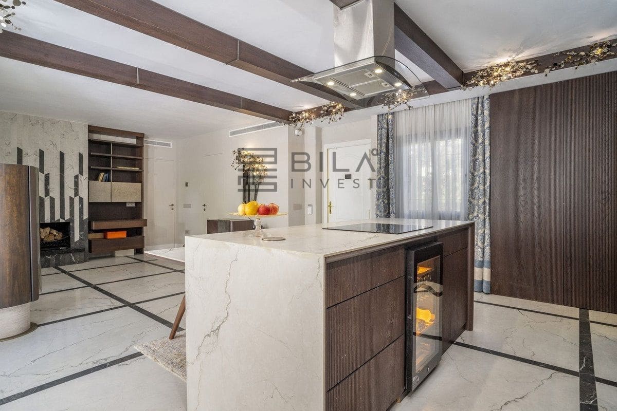 3 chambre Appartement à vendre à Nueva Andalucia - 595 000 € (Ref: 9609840)