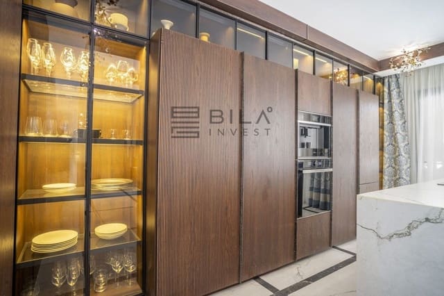 3 chambre Appartement à vendre à Nueva Andalucia, Marbella - 595 000 € (Ref: 9609840)