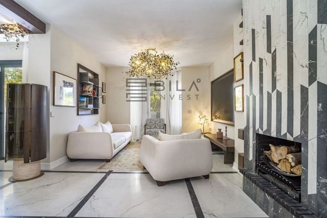 3 chambre Appartement à vendre à Nueva Andalucia, Marbella - 595 000 € (Ref: 9609840)