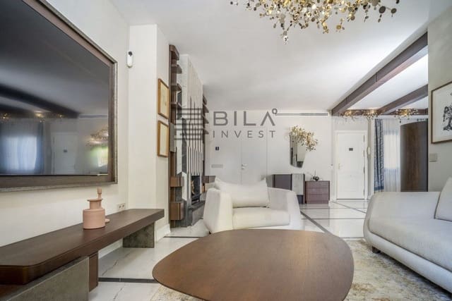 3 chambre Appartement à vendre à Nueva Andalucia, Marbella - 595 000 € (Ref: 9609840)