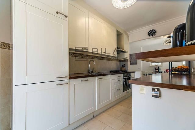 4 sypialnia Willa na sprzedaż w Benalmadena Costa, Benalmádena z basenem garażem - 995 000 € (Ref: 9609843)