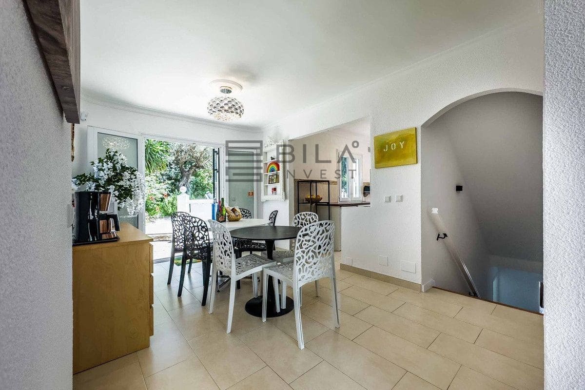 4 sypialnia Willa na sprzedaż w Benalmadena Costa z basenem garażem - 995 000 € (Ref: 9609843)