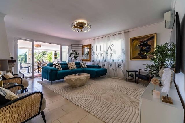 4 sypialnia Willa na sprzedaż w Benalmadena Costa, Benalmádena z basenem garażem - 995 000 € (Ref: 9609843)