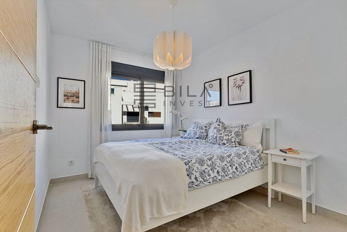 Casa de 3 habitaciones en Fuengirola en venta con piscina - 675.000 € (Ref: 9609845)