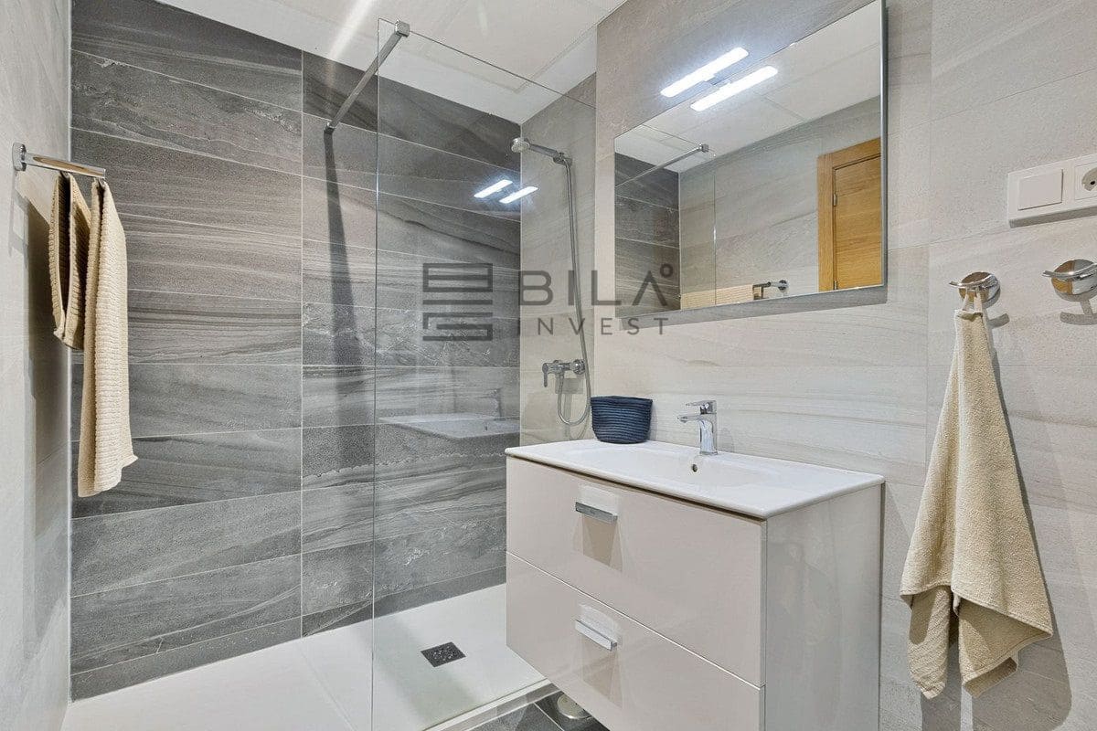 Casa de 3 habitaciones en Fuengirola en venta con piscina - 675.000 € (Ref: 9609845)