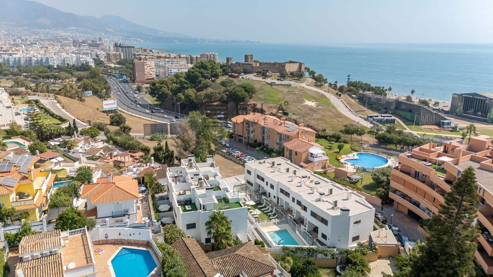 Casa de 3 habitaciones en Fuengirola en venta con piscina - 675.000 € (Ref: 9609845)