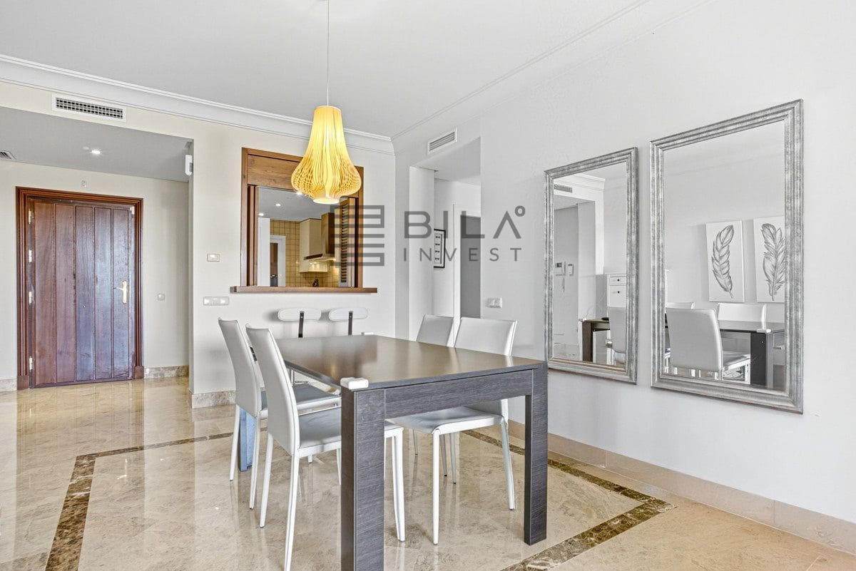 2 chambre Appartement à vendre à Nueva Andalucia avec piscine garage - 565 000 € (Ref: 9609850)