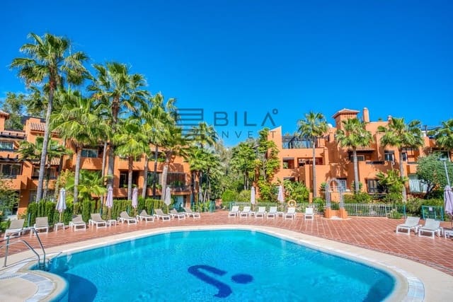 2 soverom Leilighet til salgs i Nueva Andalucia, Marbella med svømmebasseng garasje - € 565 000 (Ref: 9609850)