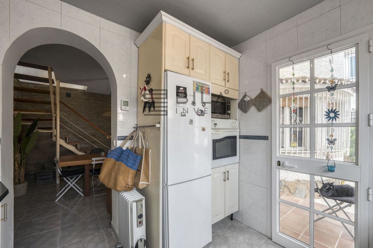 3 soveværelse Byhus til salg i Benalmadena med swimmingpool garage - € 468.000 (Ref: 9609851)