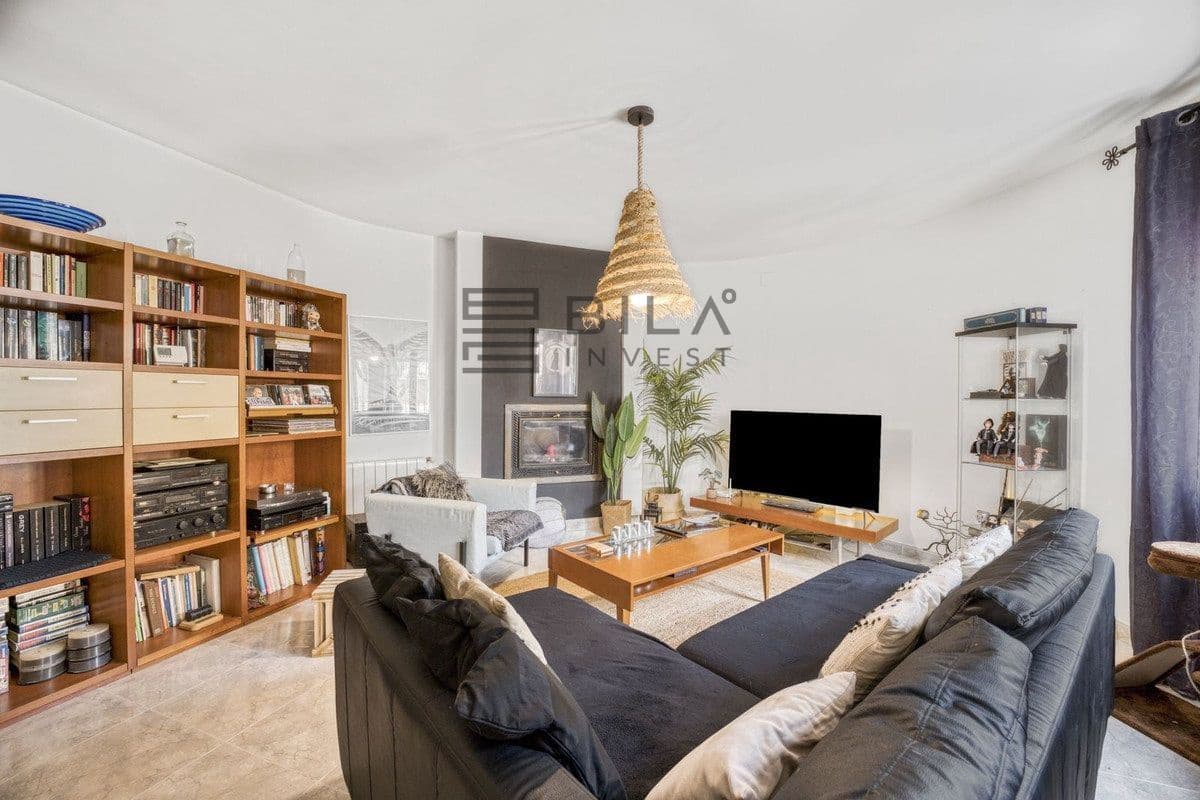 3 soveværelse Byhus til salg i Benalmadena med swimmingpool garage - € 468.000 (Ref: 9609851)